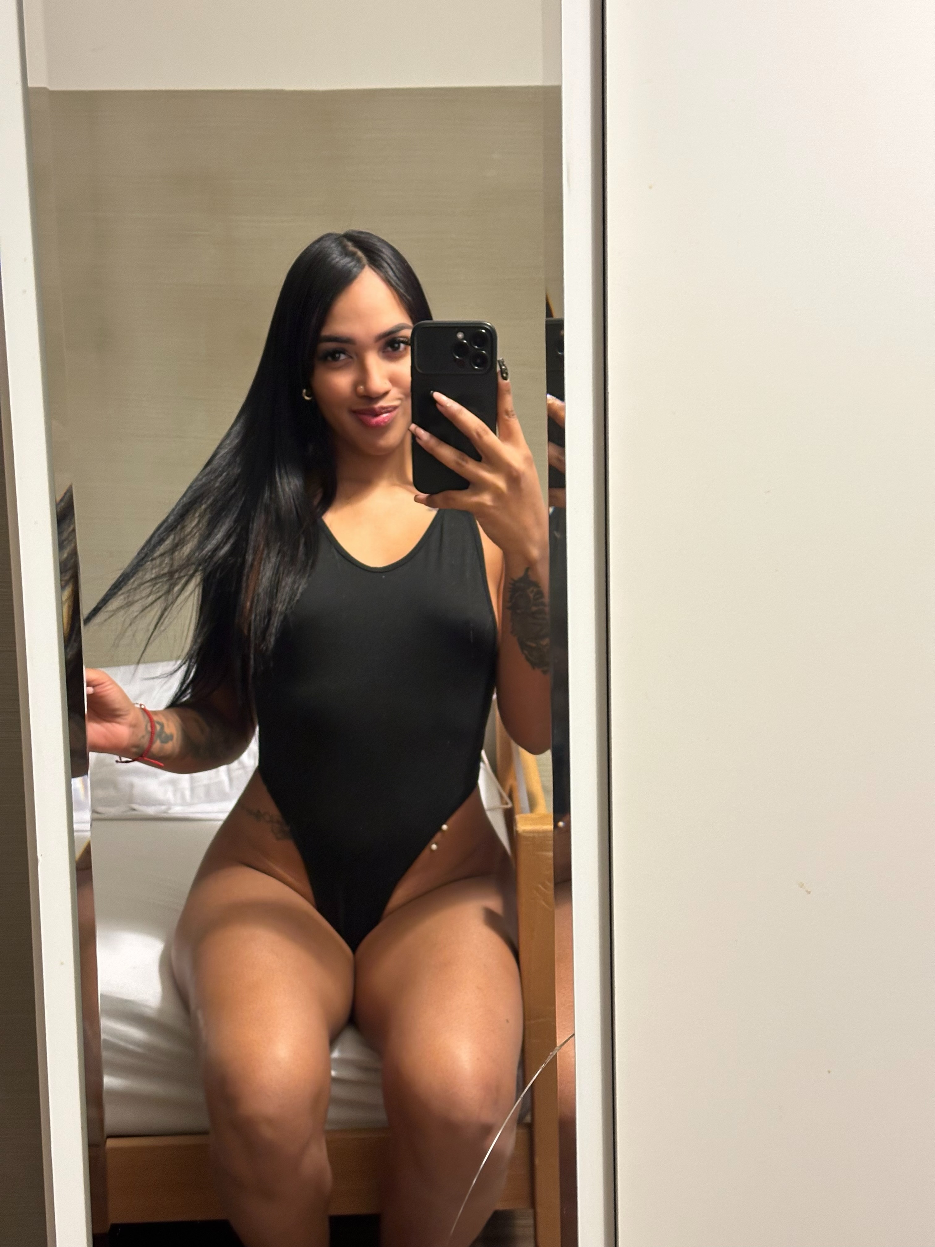 689882739 | CAMILA | Chica