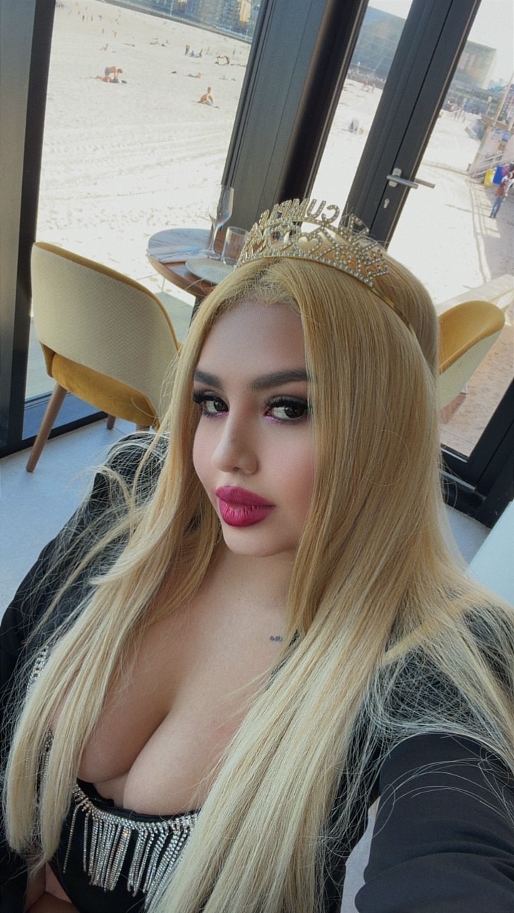 632997583 | LAURA | Chica