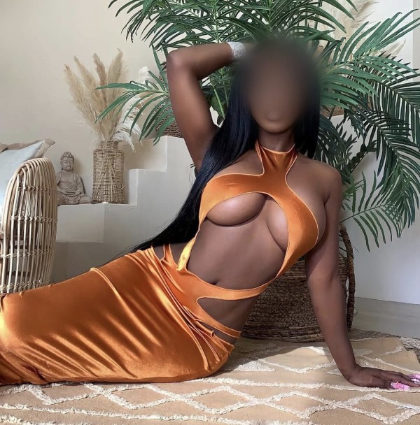 624895258 | YESI | Chica