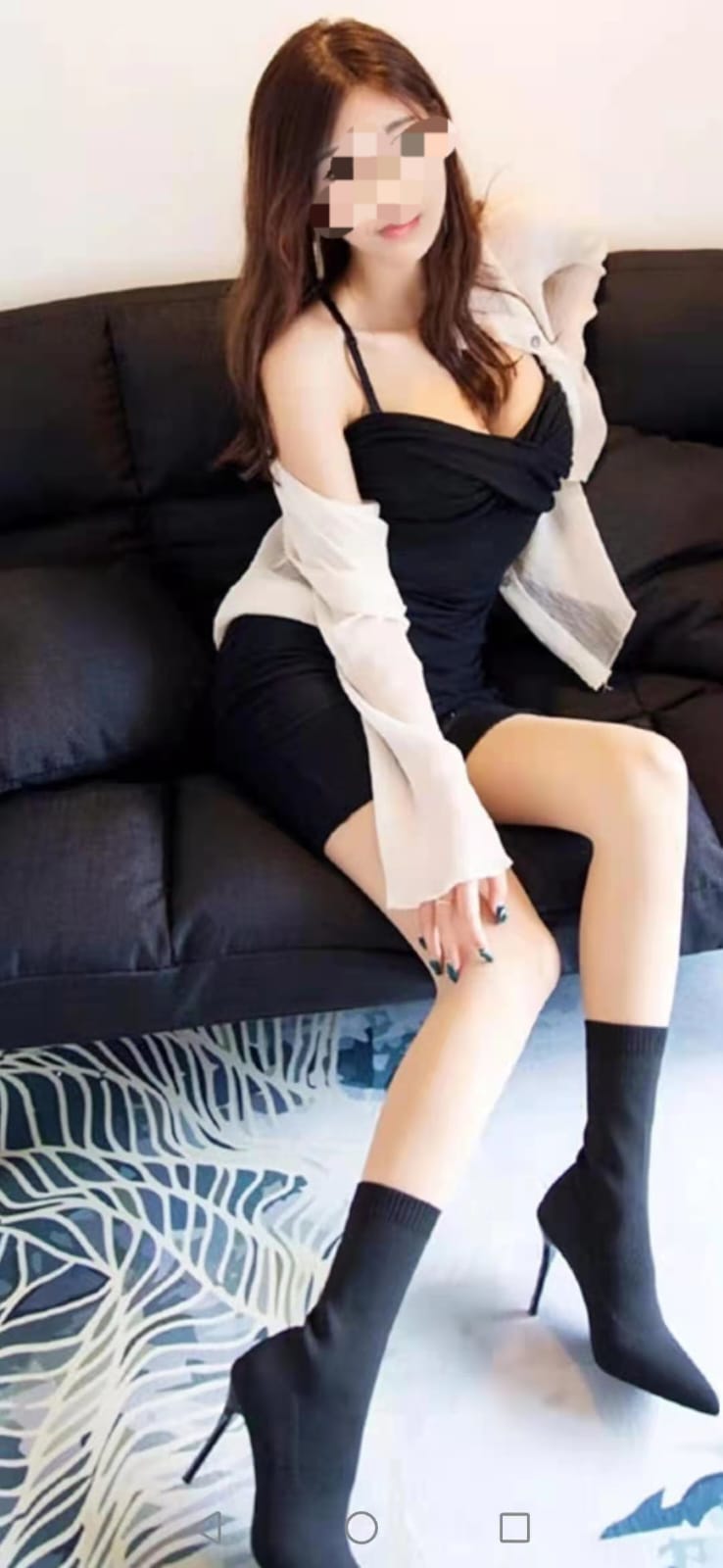 688131857 | ROSA | Chica