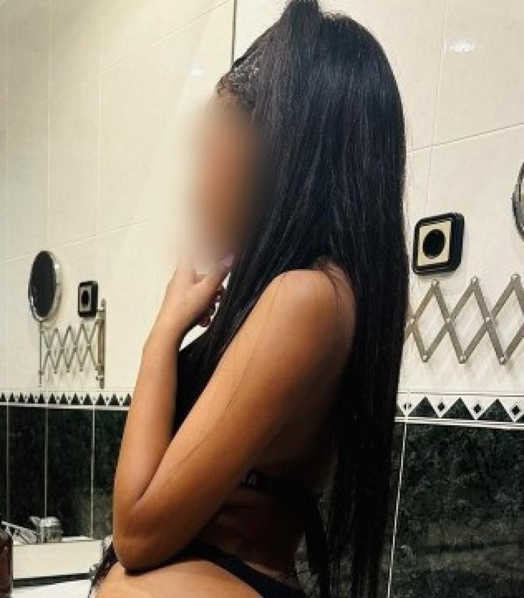 Puta en Ourense - 671118271