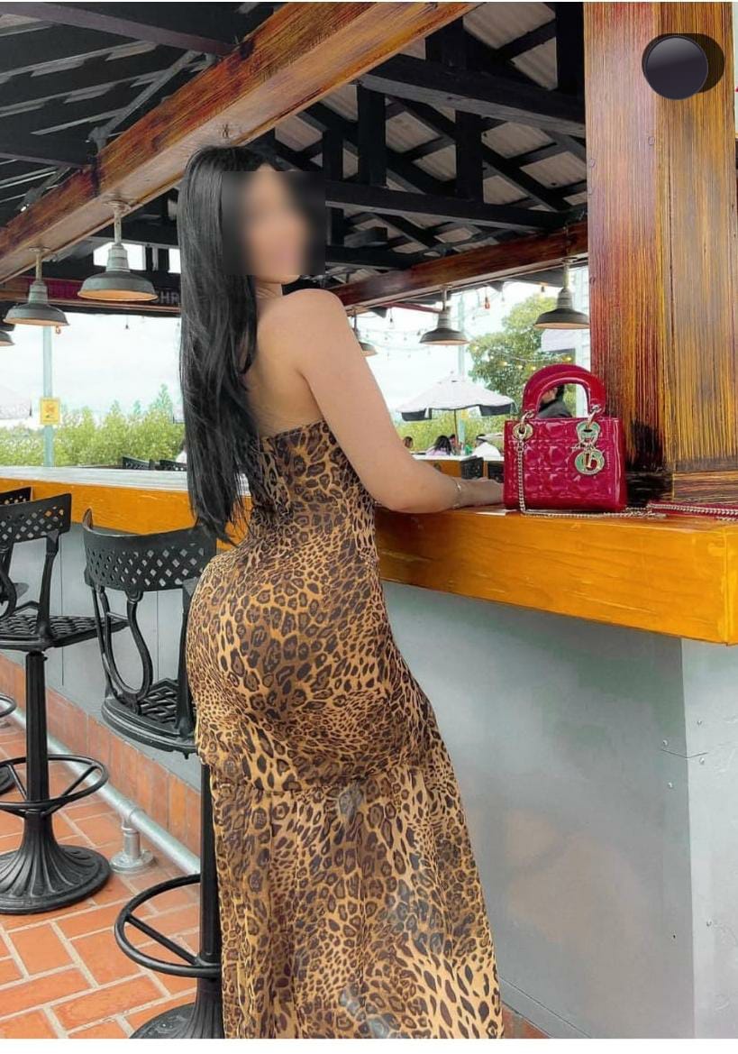 604153854 | EVA | Chica