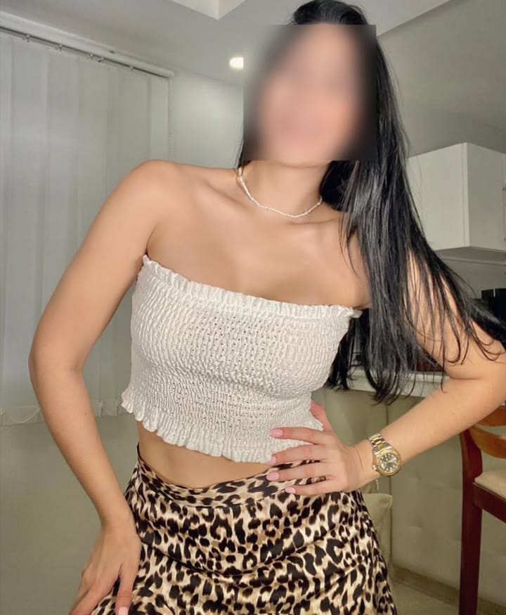 604153854 | EVA | Chica