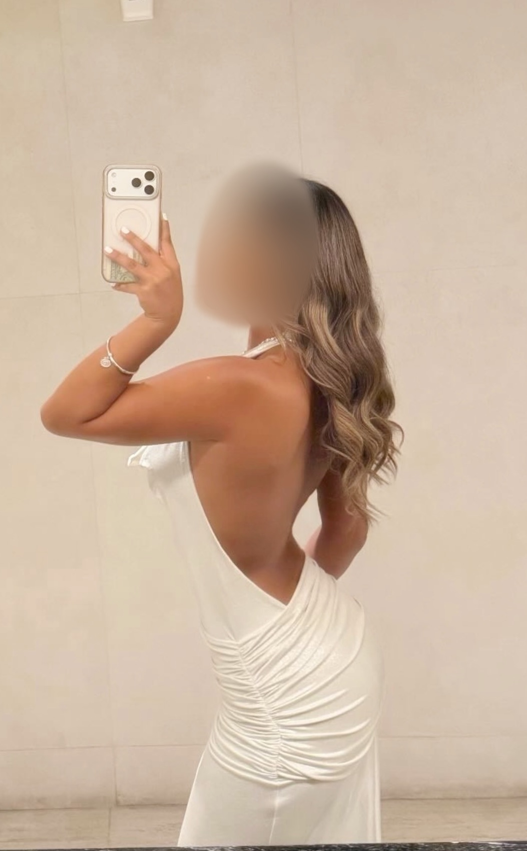 611200228 | LUCIA | Chica