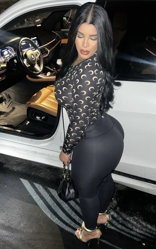 613395466 | ADELIN | Chica