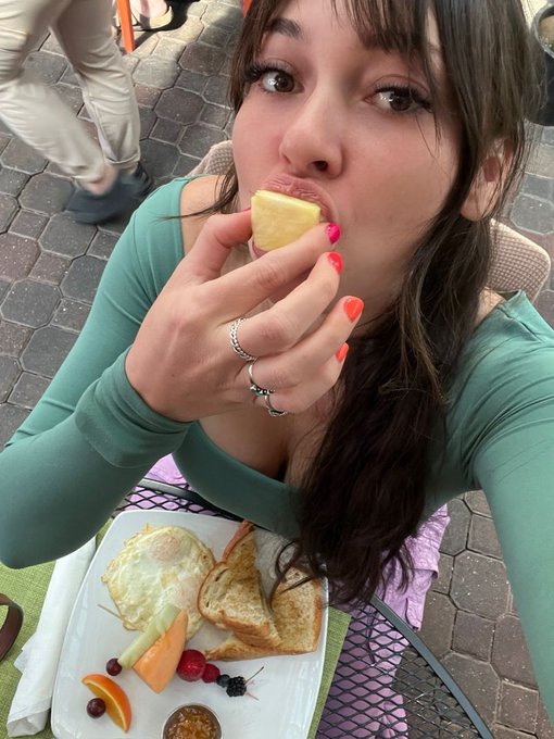 722664014 | FIDIA | Chica