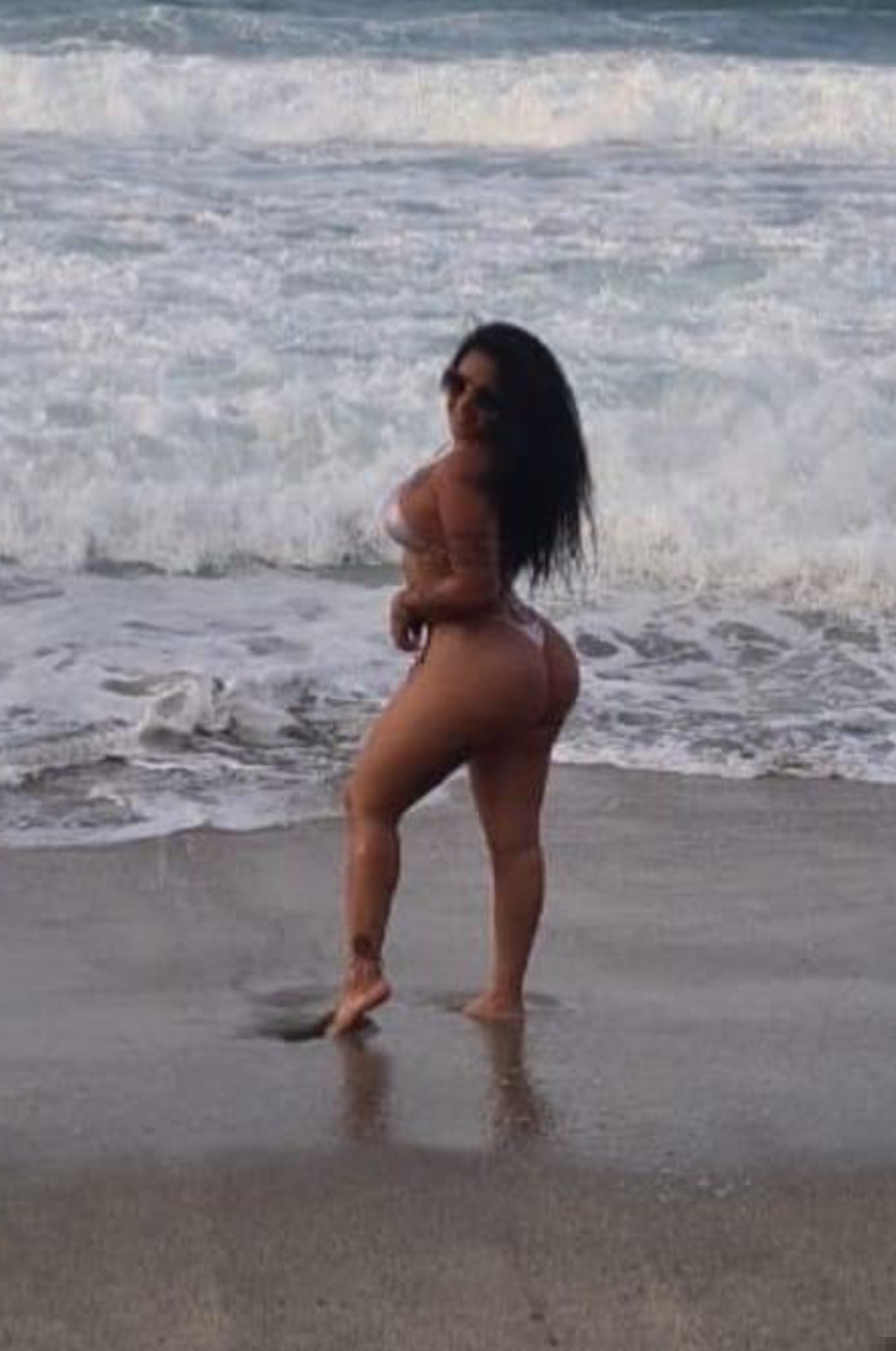 643238539 | SOPHIA | Chica