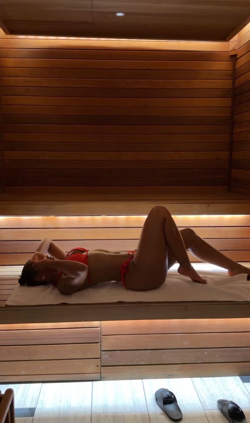 631058381 | CELESTE | Chica