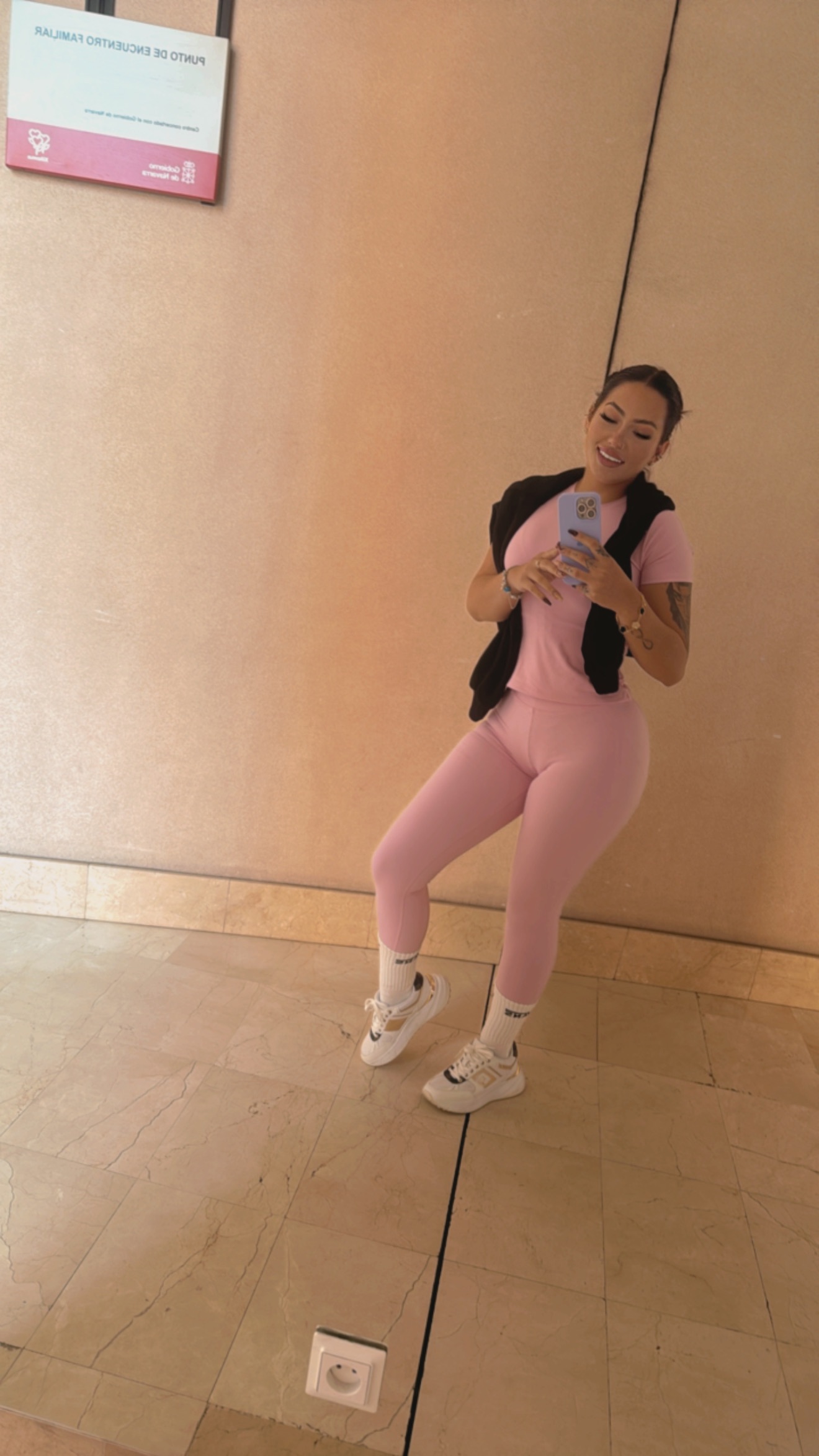 642702186 | PAULA | Chica