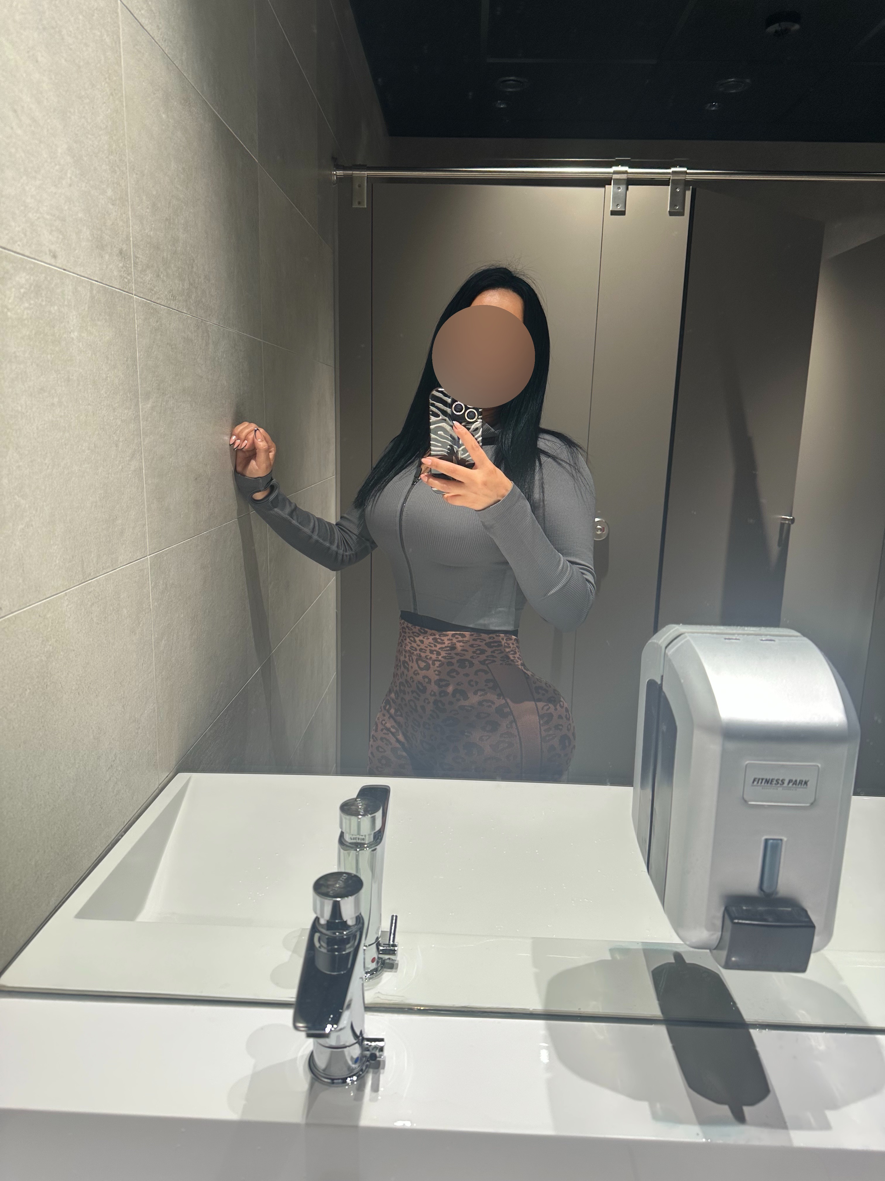 641445869 | KIARA | Chica