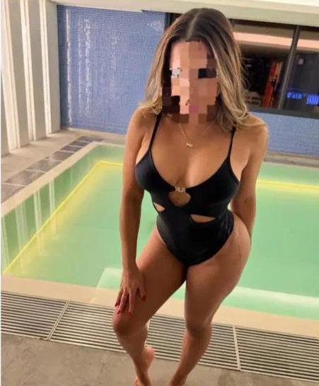 633938851 | LUCY | Chica