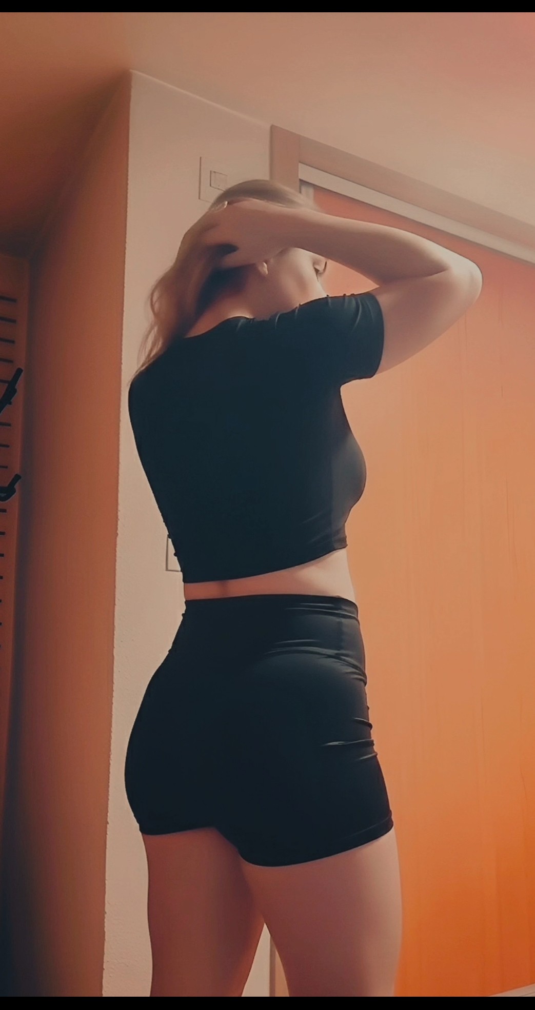 642501855 | VIVIAN | Chica