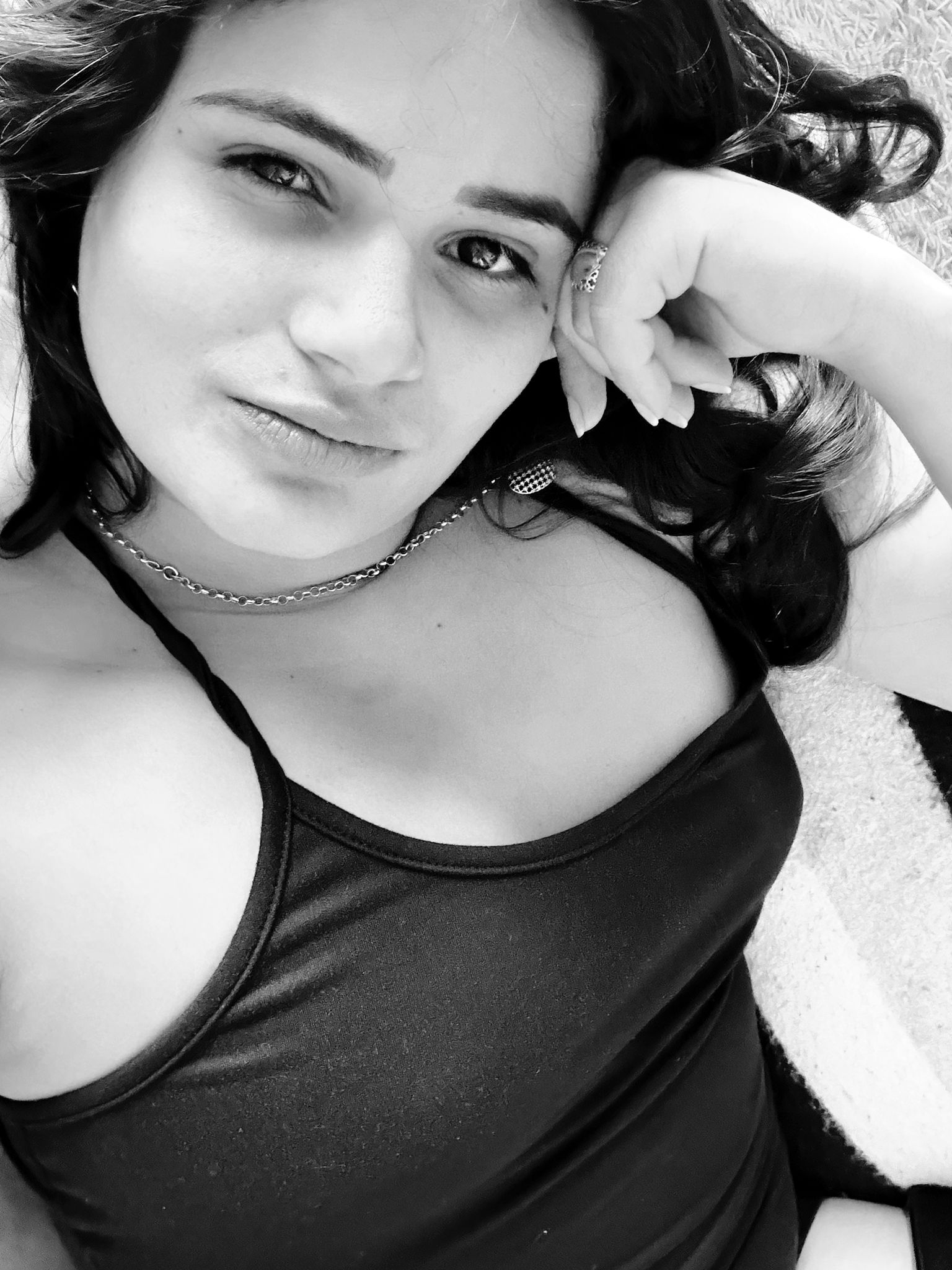 624166445 | KARLA | Chica