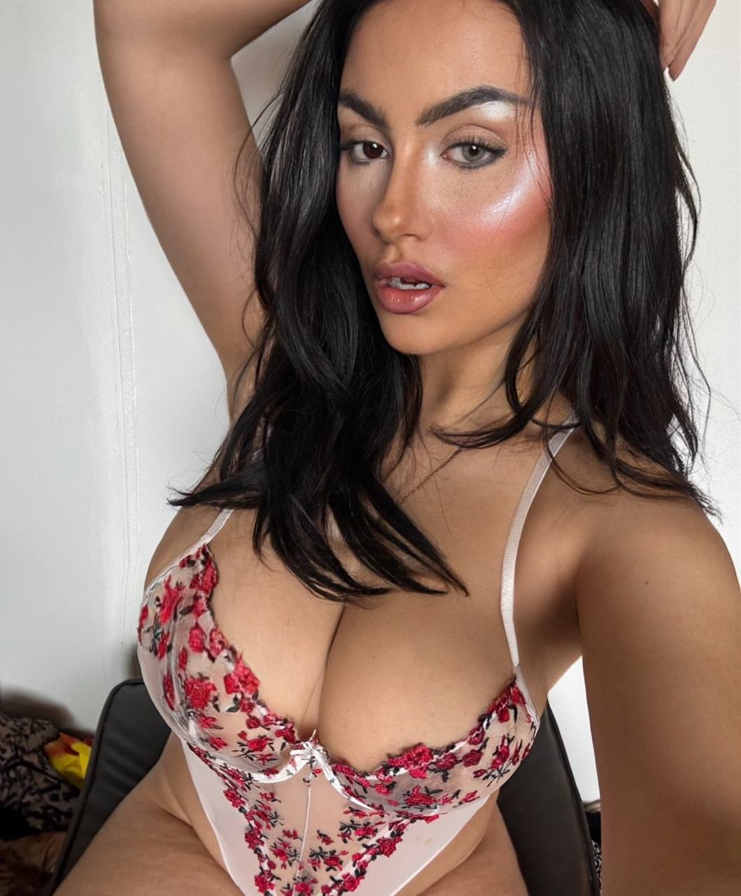 662014230 | PAOLA | Chica