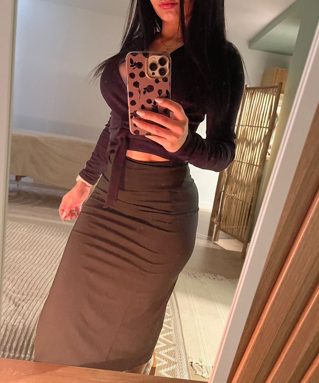 611879974 | ALISSFONT | Chica
