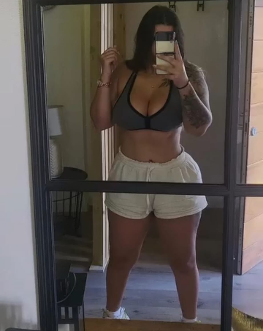 632482037 | ZOE | Chica