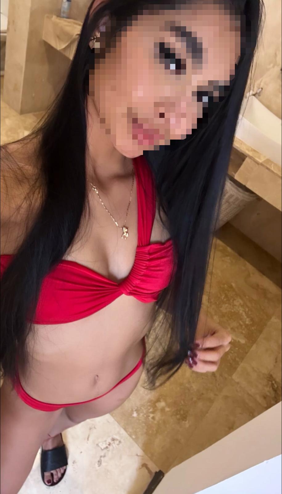 632360952 | SCARLETT | Chica