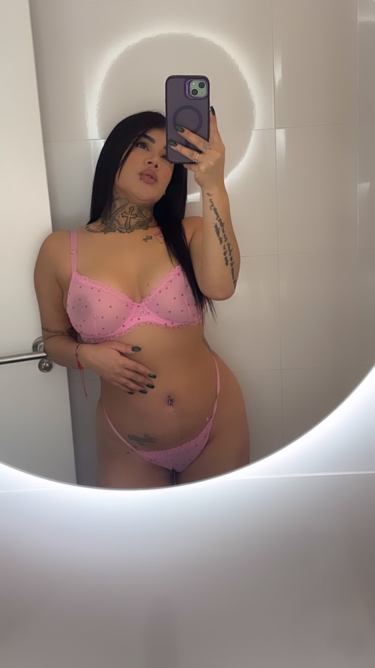 665651628 | ISABELA | Chica