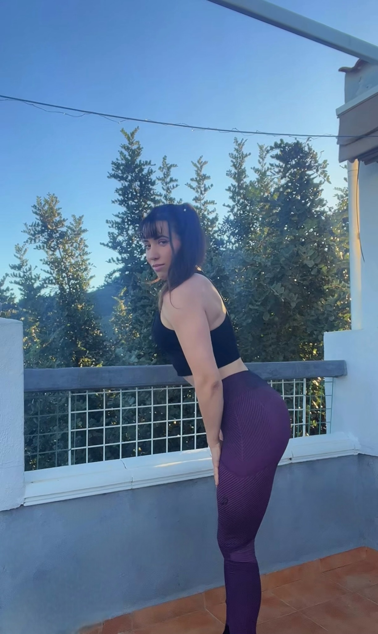 614285992 | RUT | Chica