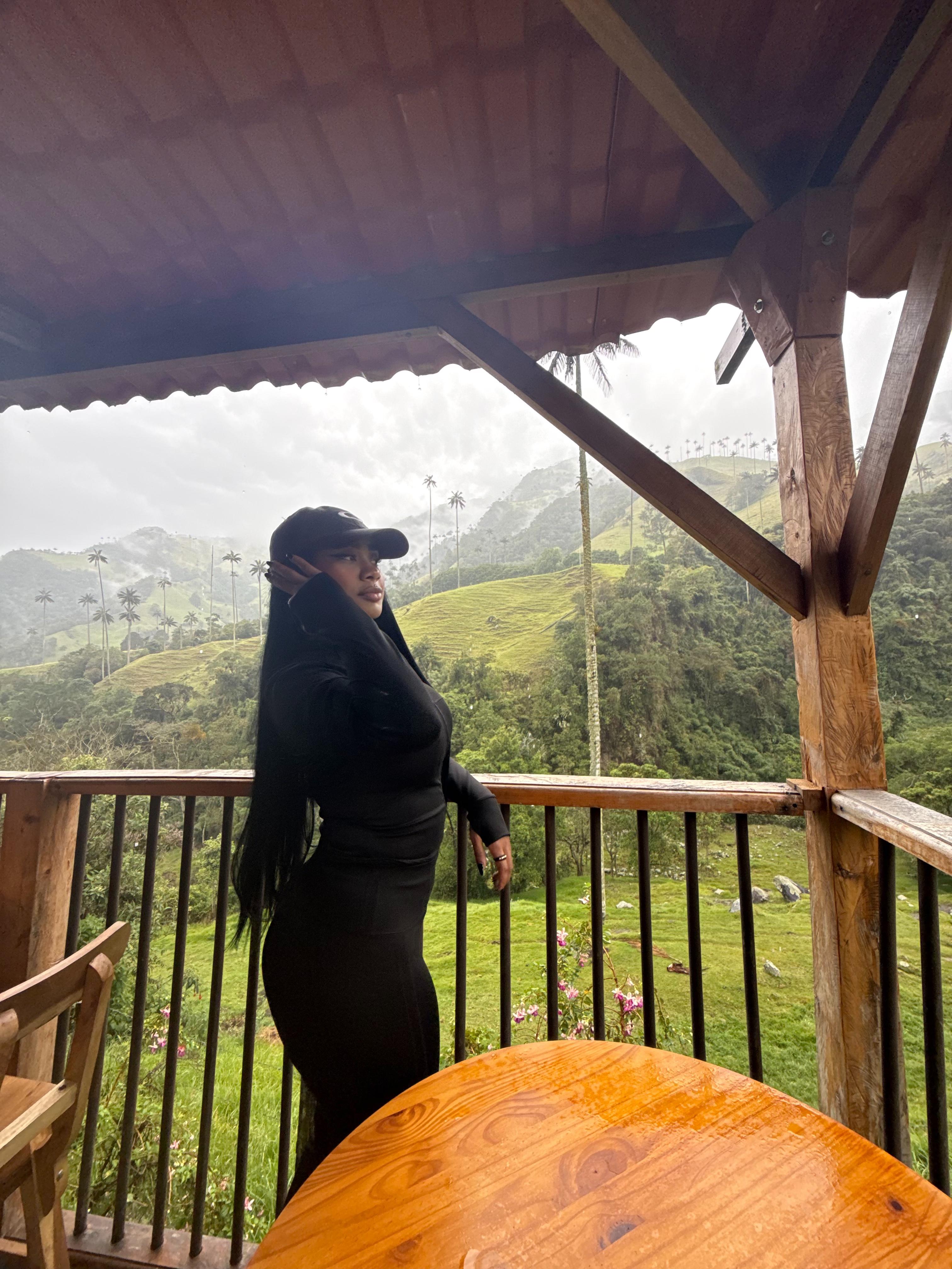 643610823 | GEYLIN | Chica