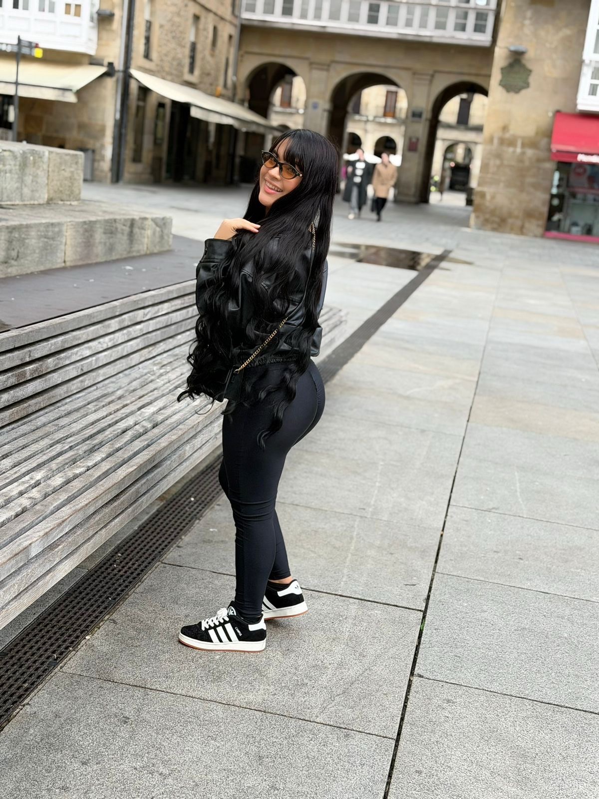 604238829 | ISABELA | Chica