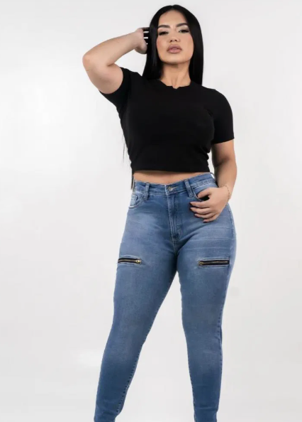 637598757 | BÁRBARA | Escort