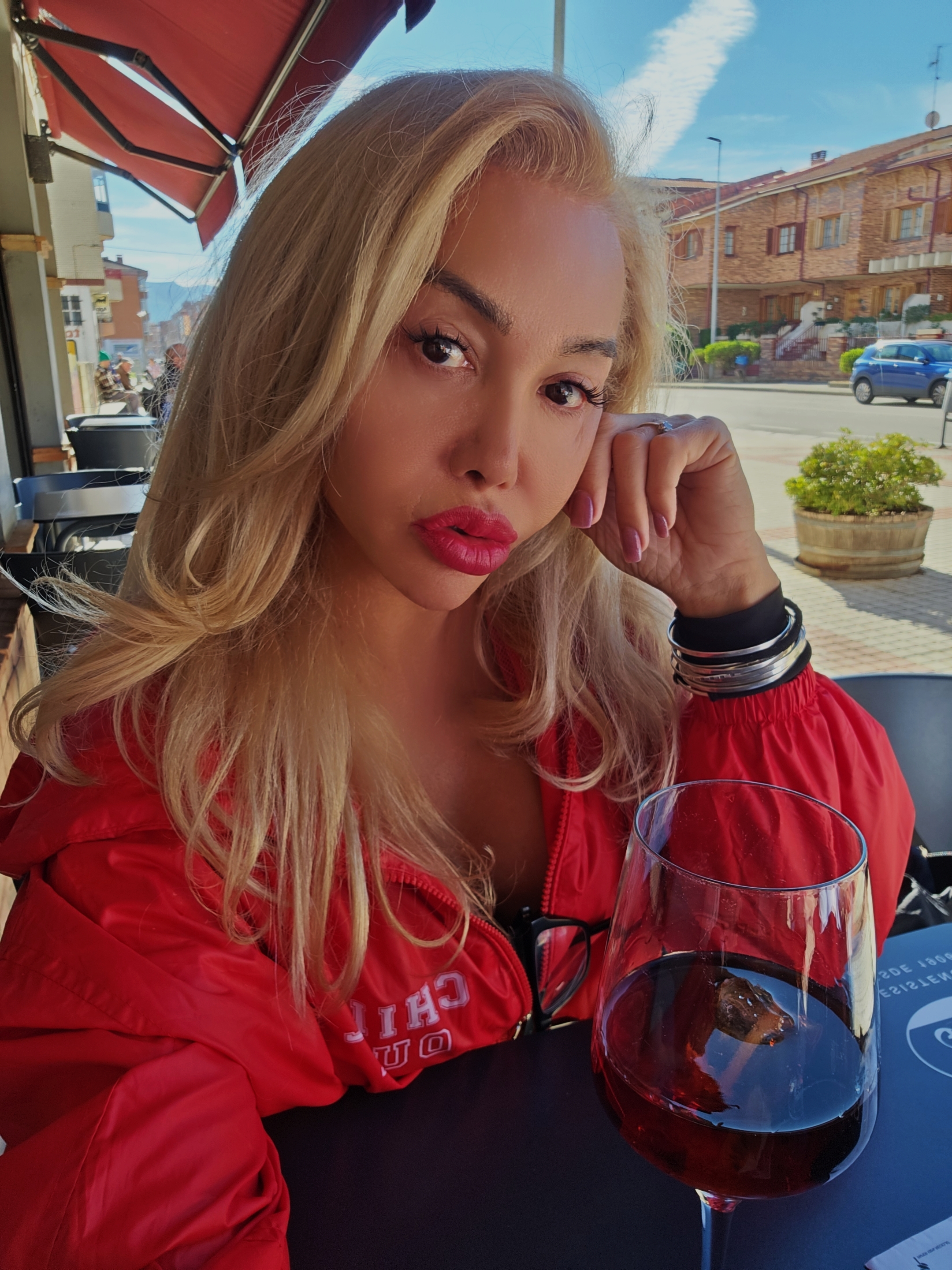 680814956 | SILVIA | Transexual