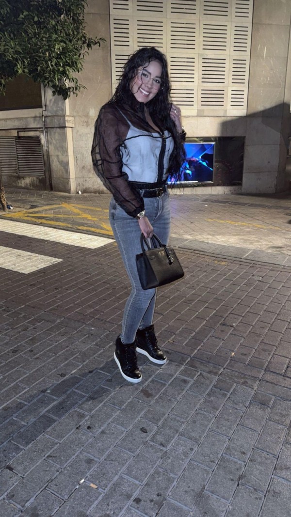 624320174 | SOFIA | Chica